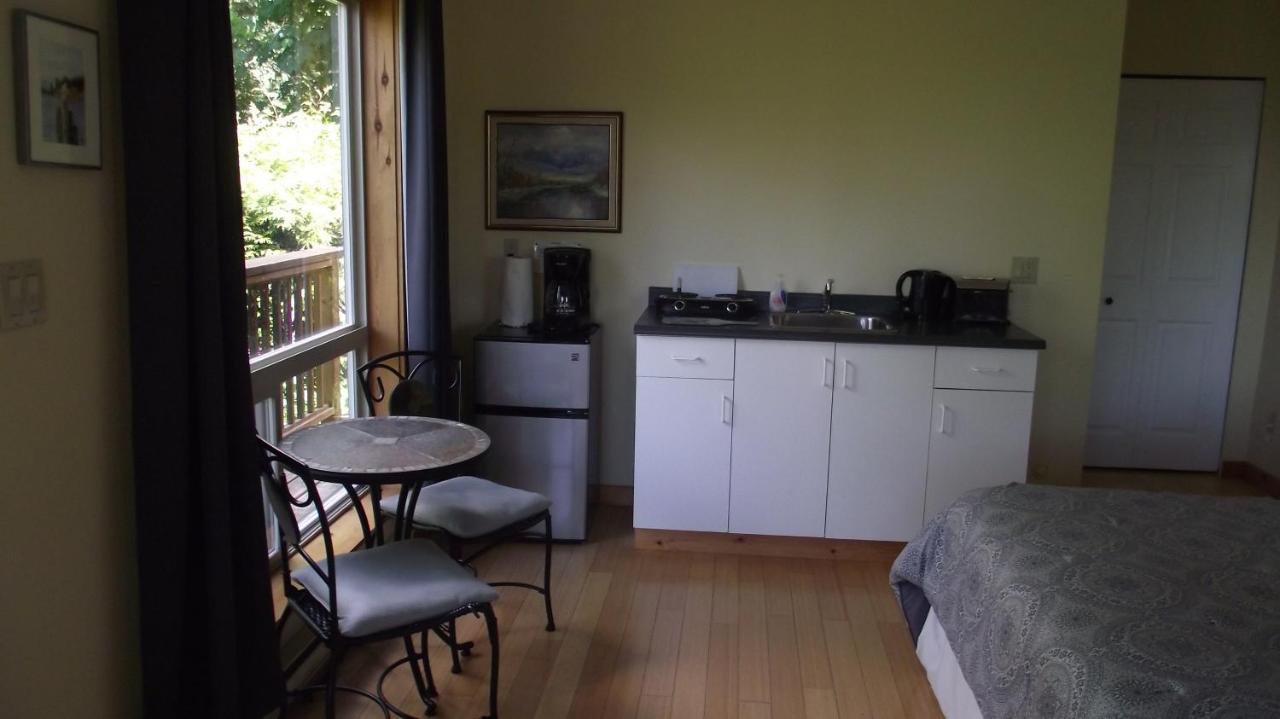 Secret Cove Cottage Suites Halfmoon Bay Dış mekan fotoğraf